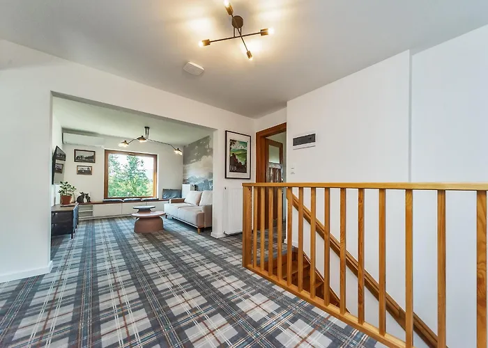 Radosna 2 אוסטראון